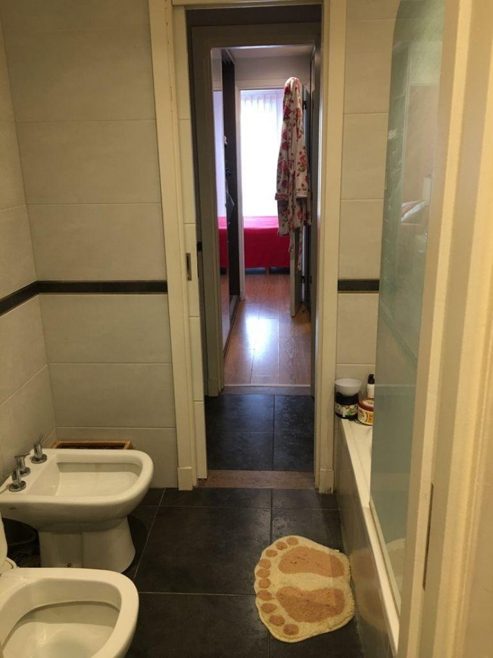 Casa 4 ambientes con gran parque y pileta. Parque Luro.