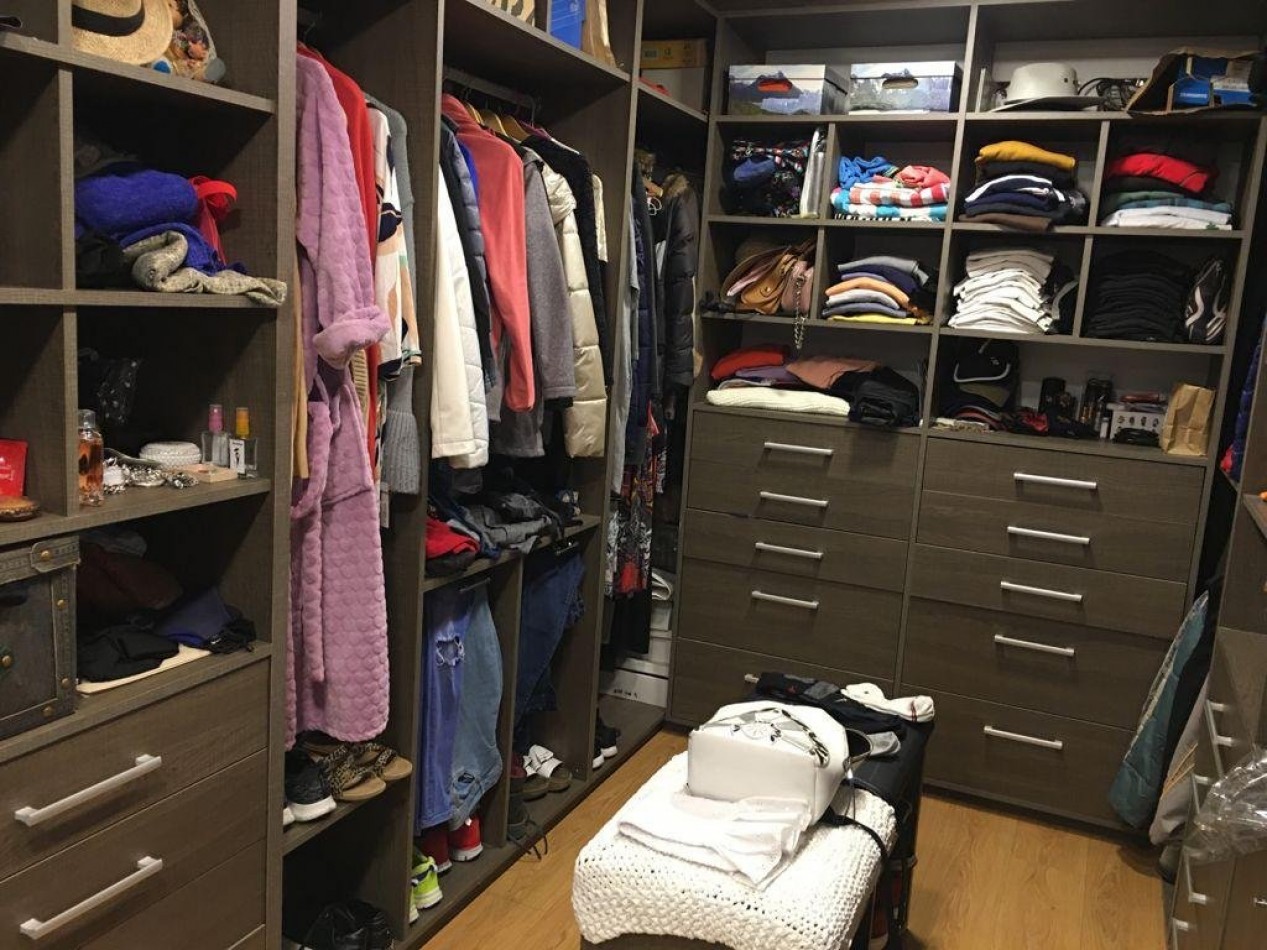 Casa 4 ambientes con gran parque y pileta. Parque Luro.