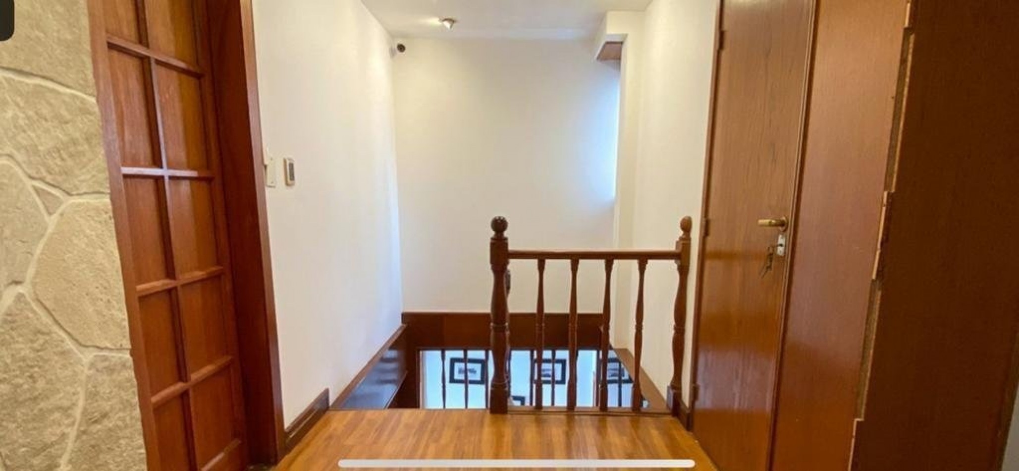 DEPARTAMENTO EN DUPLEX 5 AMBIENTES. RECICLADO. VISTA AL MAR. LA PERLA. MAR DEL PLATA.