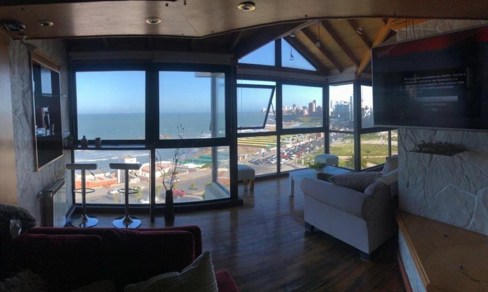 DEPARTAMENTO EN DUPLEX 5 AMBIENTES. RECICLADO. VISTA AL MAR. LA PERLA. MAR DEL PLATA.