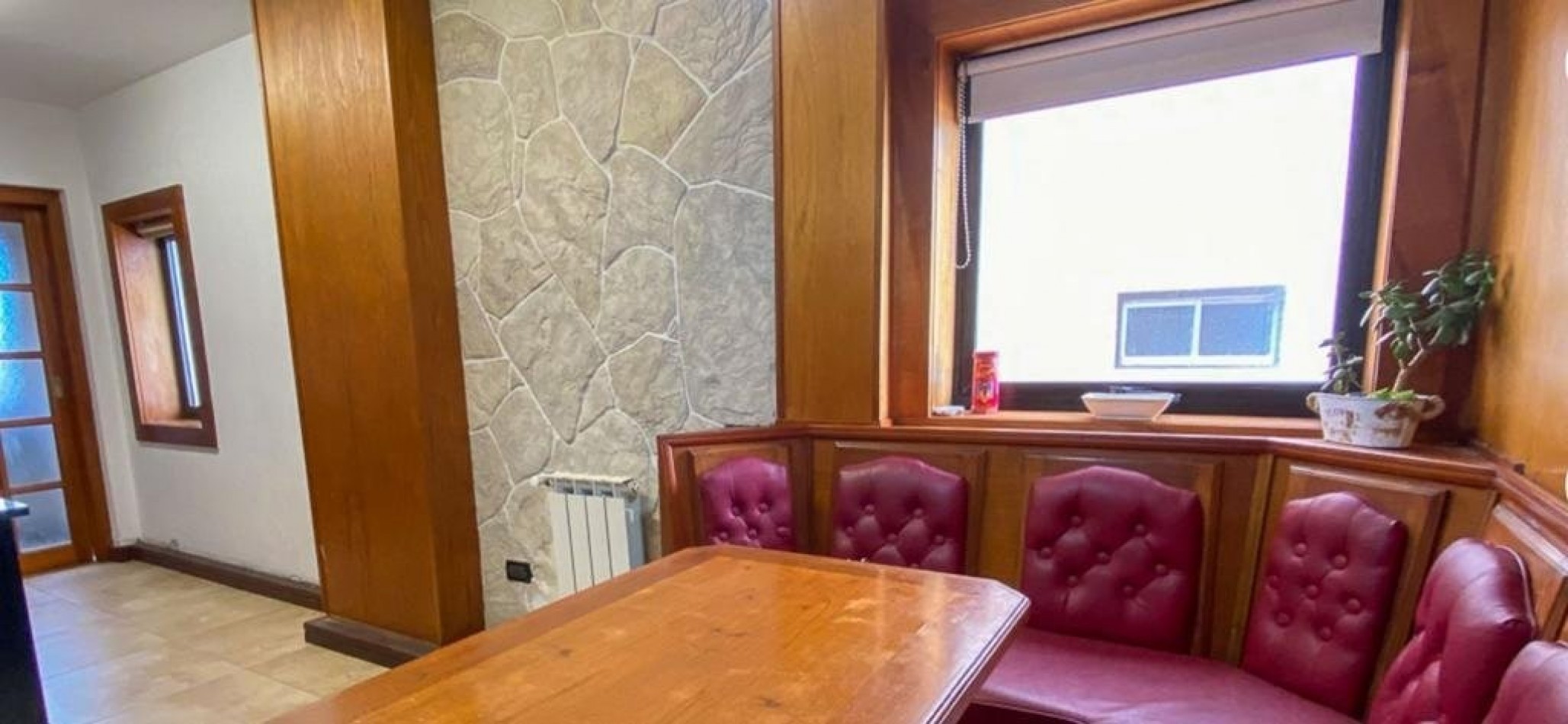 DEPARTAMENTO EN DUPLEX 5 AMBIENTES. RECICLADO. VISTA AL MAR. LA PERLA. MAR DEL PLATA.