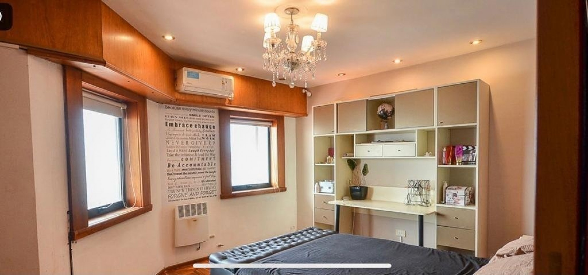 DEPARTAMENTO EN DUPLEX 5 AMBIENTES. RECICLADO. VISTA AL MAR. LA PERLA. MAR DEL PLATA.