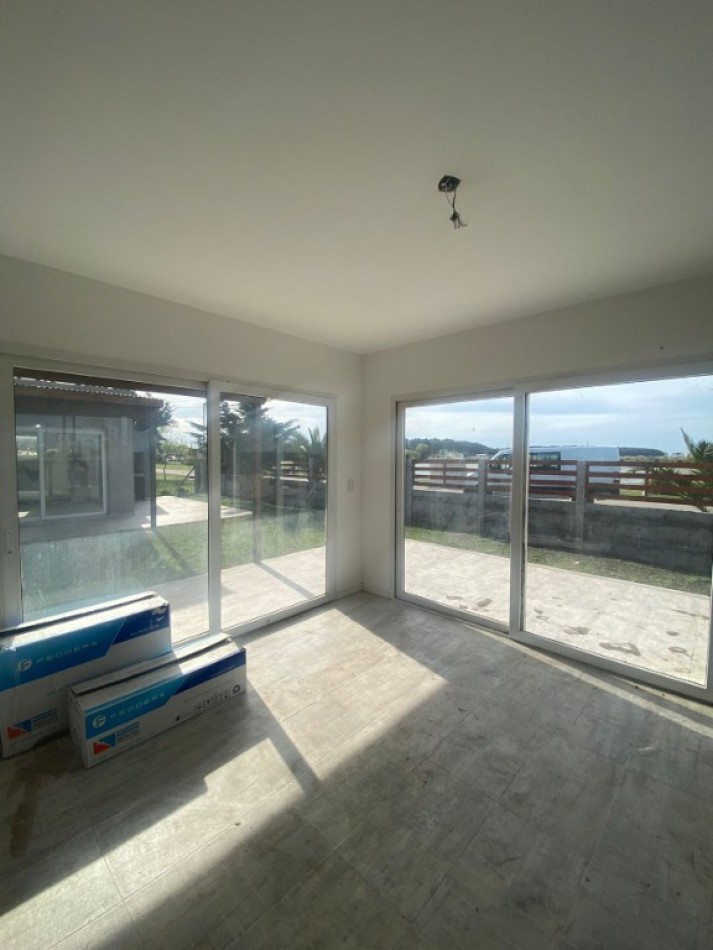 Venta Complejo de 4 Cabañas a estrenar en Mar de Cobo Parque Lago. Permuta. Financia.