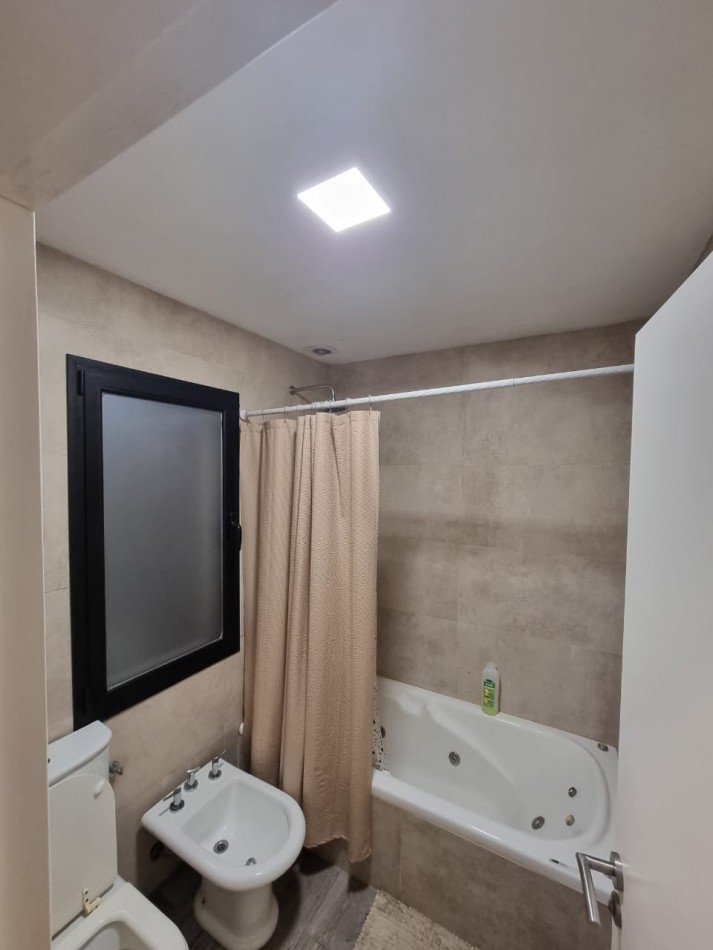 Casa 5 ambientes con piscina climatizada. Arenas del Sur. Mar del Plata