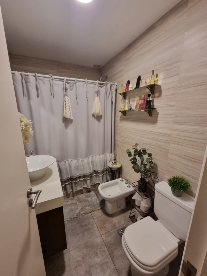 Casa 5 ambientes con piscina climatizada. Arenas del Sur. Mar del Plata