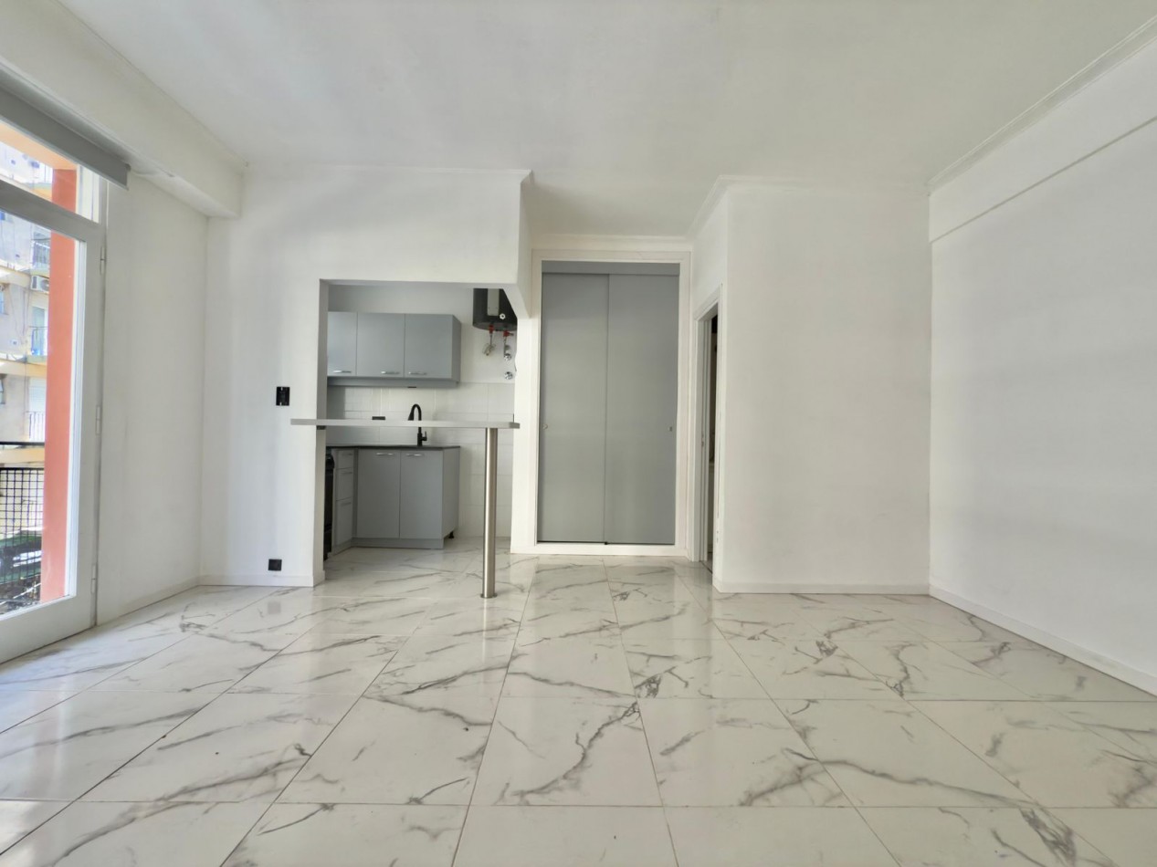 Venta. Depto un ambiente. Centro. Mar del Plata.