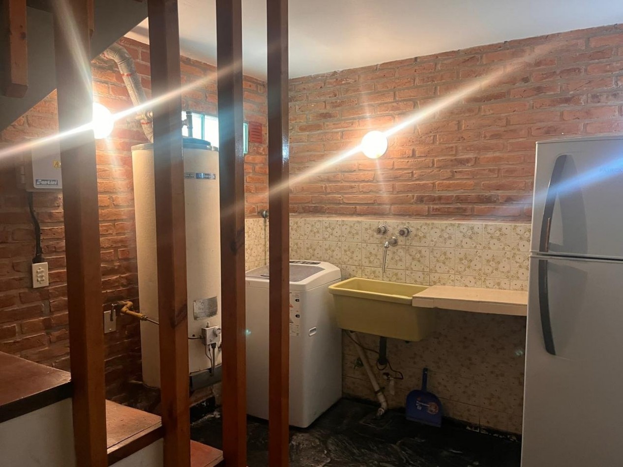 Casa en venta cinco ambientes. Pinamar. Costa Atlantica.