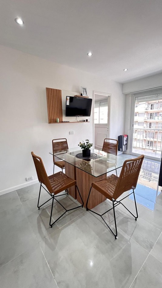 Departamento tres ambientes al frente  con balcon. Mar del Plata. Costa Atlantica.