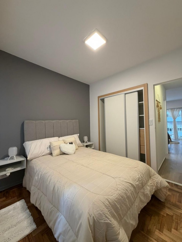 Dos ambientes a la calle, balcon saliente. Costa Atlantica, Mar del Plata