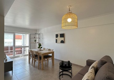 DEPARTAMENTO TRES AMBIENTES A LA CALLE CON COCHERA, CENTRO. MAR DEL PLATA