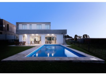 Casa 5 ambientes. Arenas del Sur. Mar del Plata